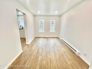 175 Wood St, Wilkes Barre, PA 18702 - photo 4