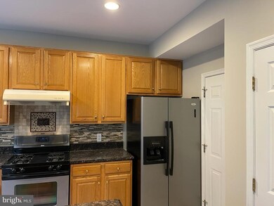 2464 Arctic Fox Way, Reston, VA 20191 - photo 6