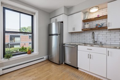 217 Vaughan St unit 3, Portland, ME 04102 - photo 5