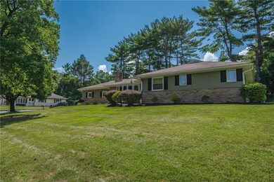 828 Glick Ave, Allentown, PA 18103 - photo 3