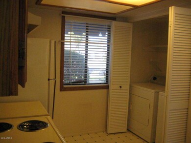 Kitchen & Laundry