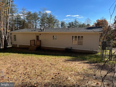 222 Hoot Ln, Hedgesville, WV 25427 - photo 2