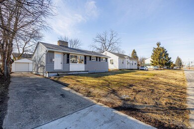 3-web-or-mls-1453 Hudson St 002