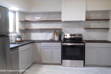 5404 Largo Cir, Farmington, NM 87402 - photo 2