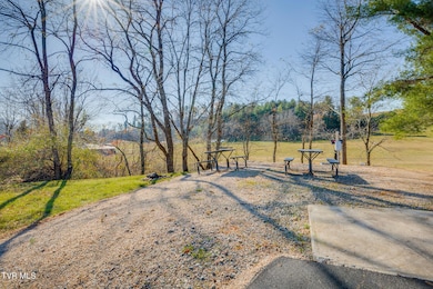 177 Hospital Rd, Mountain City, TN 37683 - photo 6