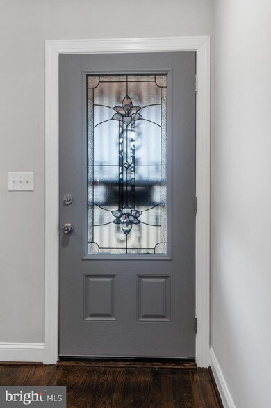 3924 Cranston Ave, Baltimore, MD 21229 - photo 5