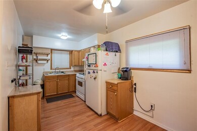 Spacious Eat in Kitchen is all you need!  Applianc