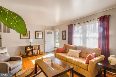 3733 Trent Rd, Randallstown, MD 21133 - photo 3