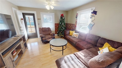 407 E 13th St, Georgetown, IL 61846 - photo 2