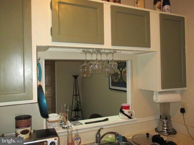 15062 Maple Glen Ct, Dumfries, VA 22025 - photo 7