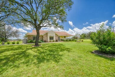 504 North Ave N, Johnson City, TX 78636 - photo 4