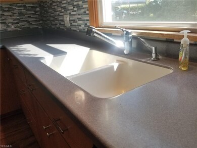 252 West St, Conneaut, OH 44030 - photo 6