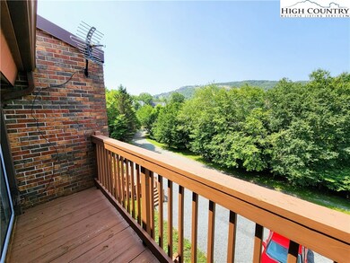 primary suite balcony