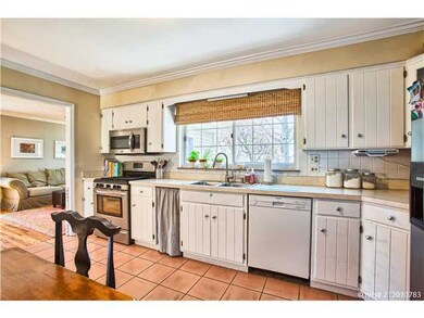 2561 Mount Holyoke Rd, Columbus, OH 43221 - photo 5