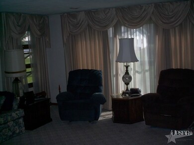 217 W Andrews St, Monroe, IN 46772 - photo 5