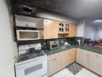 5350 W 21st Ct unit 407, Hialeah, FL 33016 - photo 7