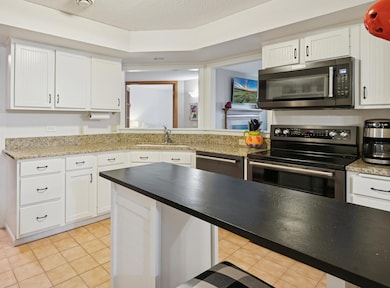 3020 Saint Albans Mill Rd unit 310, Minnetonka, MN 55305 - photo 5