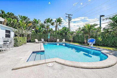 322 Maddock St, West Palm Beach, FL 33405 - photo 6