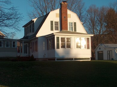 198 Franklin St, North Adams, MA 01247 - photo 4