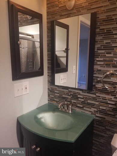 12039 Winding Creek Way, Germantown, MD 20874 - photo 3