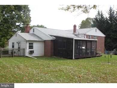 1316 Anthony Wayne Dr, Wayne, PA 19087 - photo 3