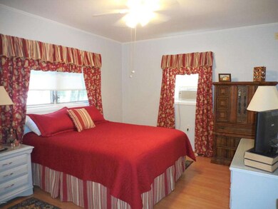 Guest bed