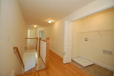 122 Brookview Dr unit 29, Hooksett, NH 03106 - photo 3