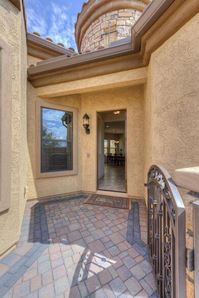 002_Front Entry