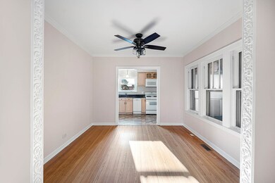 300 N Highview Ave, Elmhurst, IL 60126 - photo 5