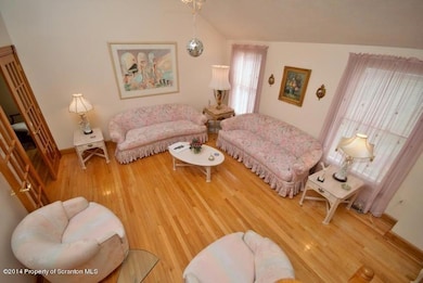 125 Lakeview Dr, Scranton, PA 18505 - photo 7