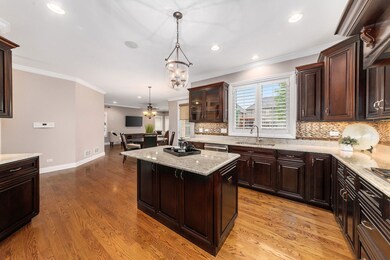 621 S Bryan St, Elmhurst, IL 60126 - photo 2