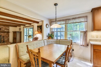 104 Cottonwood Ct, Sterling, VA 20164 - photo 5