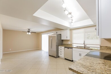 3710 W Mission Ln, Phoenix, AZ 85051 - photo 6