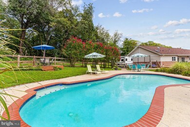 5653 French Ave, Sykesville, MD 21784 - photo 2