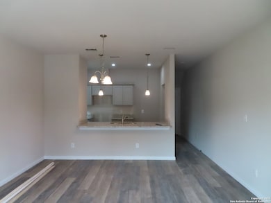 119 Lawton St, San Antonio, TX 78237 - photo 2