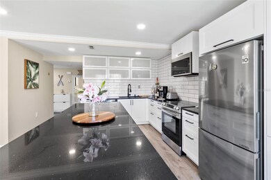 1579 Greenlea Dr unit 12, Clearwater, FL 33755 - photo 6