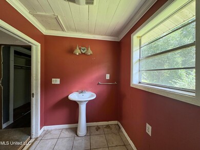 1050 Beech St, Wesson, MS 39191 - photo 6