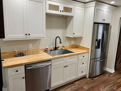 318 W Fairview St, Sherman, TX 75092 - photo 4