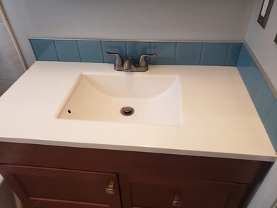 70 Tecumseh St unit 1, Fall River, MA 02721 - photo 4