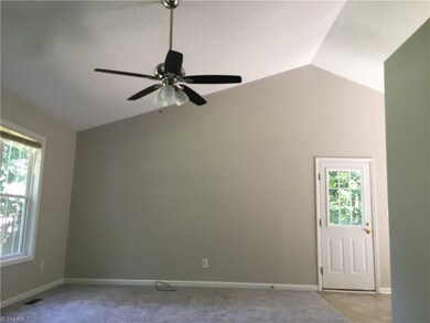 313 Hubbard St, Reidsville, NC 27320 - photo 2