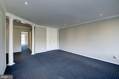 7521 Spring Lake Dr unit D-2, Bethesda, MD 20817 - photo 3