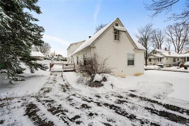 123 Roosevelt Dr, Utica, NY 13502 - photo 4