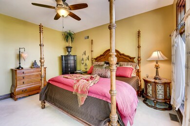 424 S Mitchell Ave, Elmhurst, IL 60126 - photo 6