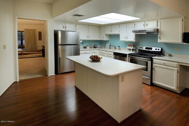 Territory Kitchen Picture 6