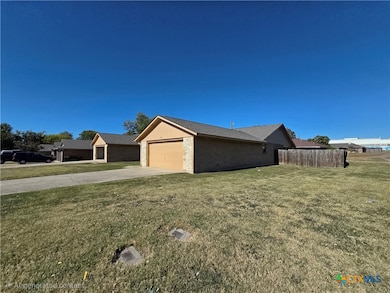 1802 Azalea Dr, Temple, TX 76502 - photo 2