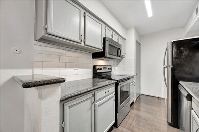 1601 S Shepherd Dr unit 138, Houston, TX 77019 - photo 7