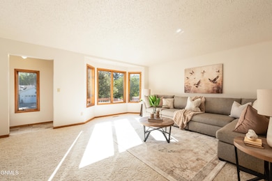 1520 Cimarron Dr, Bismarck, ND 58503 - photo 4