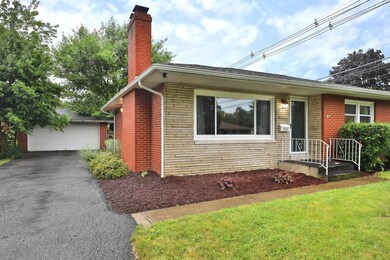 5309 Hedgewood Rd, Columbus, OH 43229 - photo 2