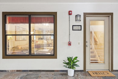 1342 Rutland St unit 203, Houston, TX 77008 - photo 3