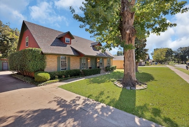 9426 Whittenburg Gate, Dallas, TX 75243 - photo 4